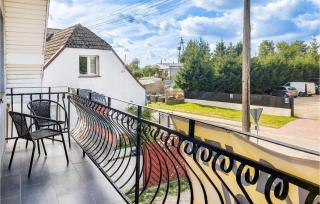 3 Bedroom Lovely Apartment In Wiselka - 0