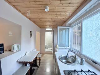 L&L APARTMENT 2ND - 1