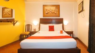 RedDoorz at La Casa Guesthouse former RedDoorz at Tamarind Street Angeles City - Angeles - 9