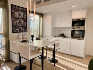 Vektor Premium Apartment with Rooftop Garden & Free Parking - 9