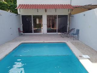 C12 · Casa 2 niveles, alberca y vista al manglar - 8