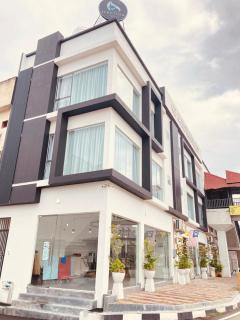 CS Junction Point - Family Deluxe Room FDR - 1