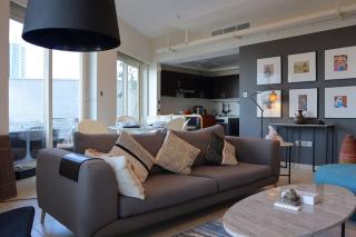 Stylish 2BR in Al Reem - Close to Corniche & City Center - 1