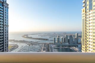 Astonishing Full Palm View -3BR -Dubai Marina, UAE - Dubai - 3