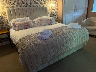 Whiston Hall - Whiston - 8