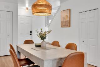 {Hidden Gem} Beach Home Blocks from Ocean +6 Bikes - Jacksonville Beach - 4