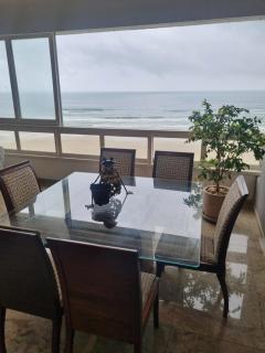 Apto Frente Mar Pé na Areia 8 Hóspedes 2 vagas - 3