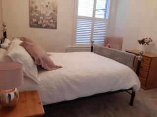 Victorian seaside apartment - West Kirby - 8