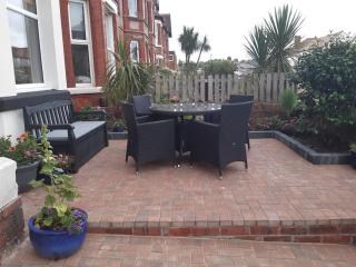 Victorian seaside apartment - West Kirby - 7