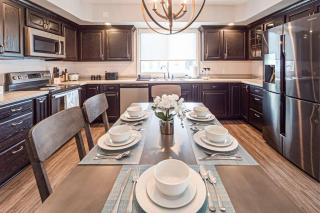 Glamorous Renovated Modern Home - Evansville - 7