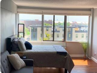 Condo Close to Stadium and Free Parking - Knoxville - 3