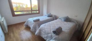 Apartamento con 2 habitaciones y 2 baños junto a Valladolid - Valladolid - 8