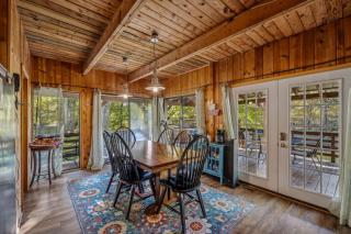 River Song Retreat - Right on the River! - 1