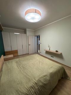 Cozy apt - parking & all amenities - 2