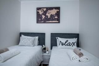 Two-bed Apartment on Big Bay Beach Club,Cape Town - Cape Town - 3