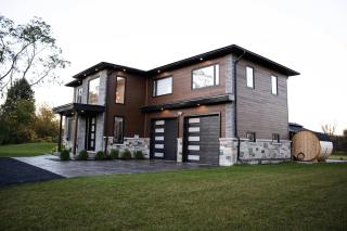 Riverfront Retreat Modern Home w Sauna and Hot Tub - Campbellford - 2