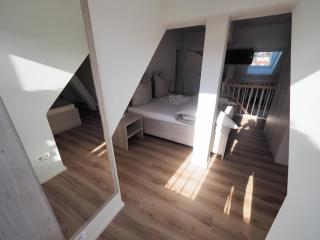 Hotel Delphi - 5