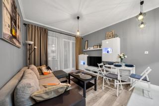 Warsaw Wola Apt - 8th Floor, Parking, Balcony - by Rentujemy - Varsavia - 9