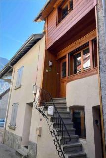 Maison de Bergers, Cyclist & Ski Friendly Town House, WIFI, Secure Bike Store - Le Bourg-dʼOisans - 0