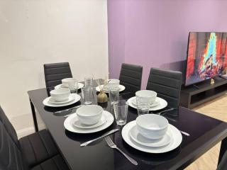 Contractors and Groups with Parking - Liverpool - 5