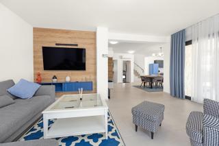 Enchanting Vacation Villas with Pool and Jacuzzi - 7