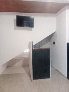 A Apartaestudio central amoblado con cocina y baño - 5