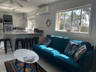 Shazzas by the Sea - Vincentia - 4