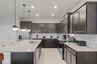 10 Bedroom 8 Bathroom Windsor Cay 16276Sk - 3