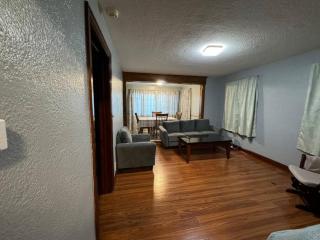 Comfy getaway at falls! - 4