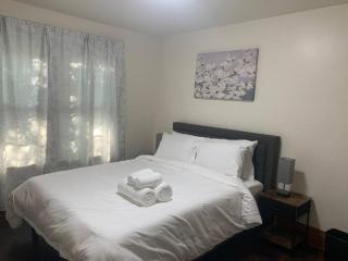 Lasalle Getaway Home! - Niagara Falls - 0