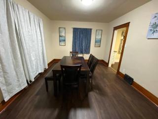 Lasalle Getaway Home! - 4