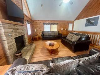 ER19 - Fryemont Great location - Close to town! cabin - 7