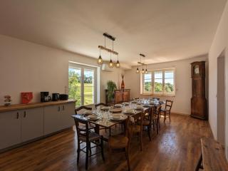Maison spacieuse avec piscine privée, climatisation, Wi-Fi, animaux acceptés et parking - FR-1-653-268 - Montbron - 8