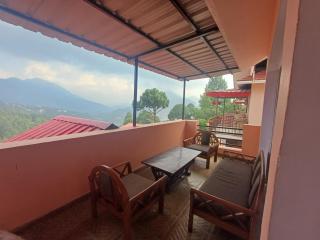Kainchi Premium Homestay 4BHk - Bhowāli - 5