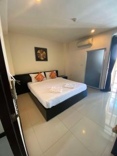 The Elegant Patong - Patong Beach - 7