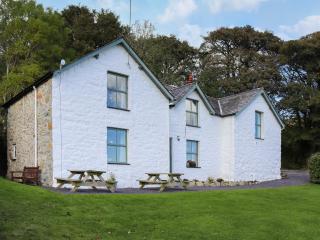 Rhiw Farmhouse - Llangelynin - 0