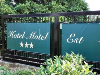 Hotel Motel Est - 0
