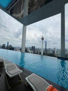 Facestyle Infinity Pool KLCC Smart TV Free WiFi Two Bedroom - 9