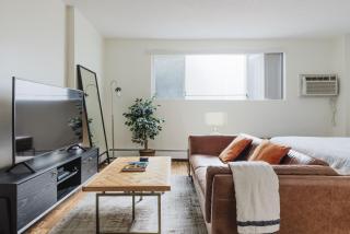 Blueground Longwood elevator wd ac BOS-1082 - 9