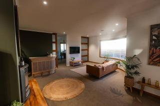 Hilltop Escape - Spa & Views - Greymouth - 4