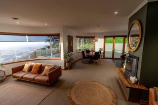 Hilltop Escape - Spa & Views - Greymouth - 5