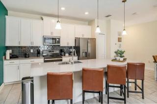 Last Minute Disney Getaway! Private Pool, Hot Tub & Games Room. Book Now! #94805 - Kissimmee - 5