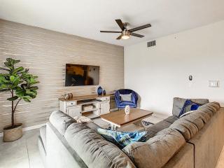 Last Minute Disney Getaway! Private Pool, Hot Tub & Games Room. Book Now! #88097 - Kissimmee - 4