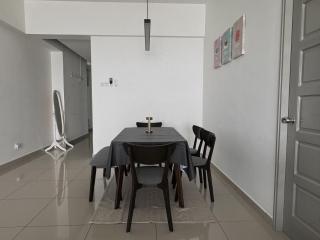 Coziness Suite with high speed WiFi dan Netflix - Sitiawan - 5