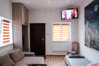 City Center Cozy Apartment - Novi Sad - 9
