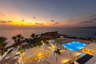 Queens Bay Hotel - Paphos - 2