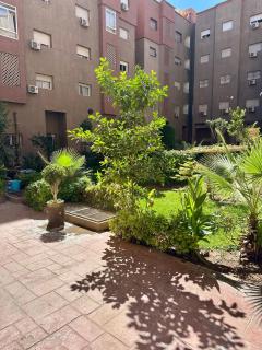 Bouyaya Apartment - 8