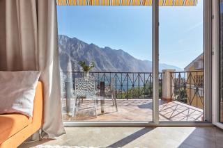 GreenHill Scenic Apartment - Gornji Orahovac - 0