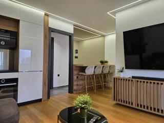 Osijek Luxury Center- self check in, two free private parking, I Gundulića 82 - Osijek - 0