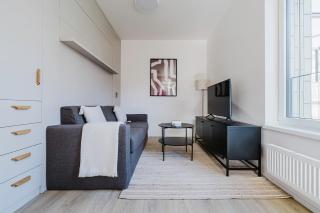 Blueground Prague 7 furnished close to offices PRG-22 - 9